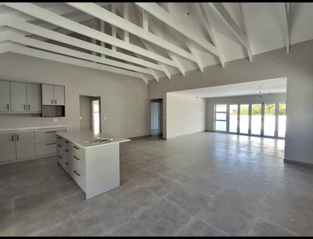 3 BEDROOM HOUSE FOR SALE IN SHELLEY POINT
